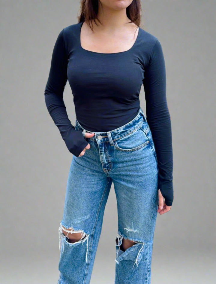 Long Sleeve Thumbhole Shirt in Black